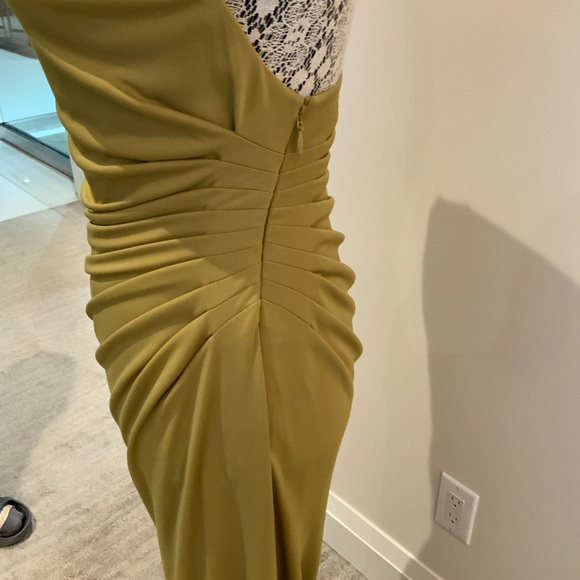 BCBG MaxAzria chartreuse gown - Picture 7 of 14